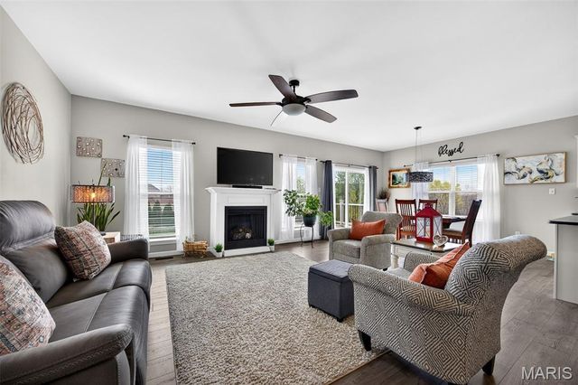 527 Columbia Downs, Lake St Louis, MO 63367