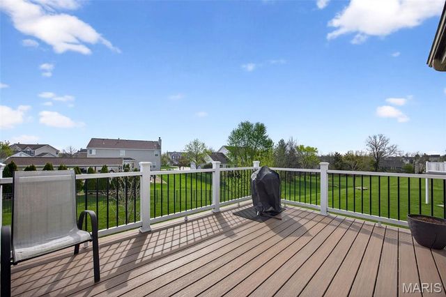 527 Columbia Downs, Lake St Louis, MO 63367