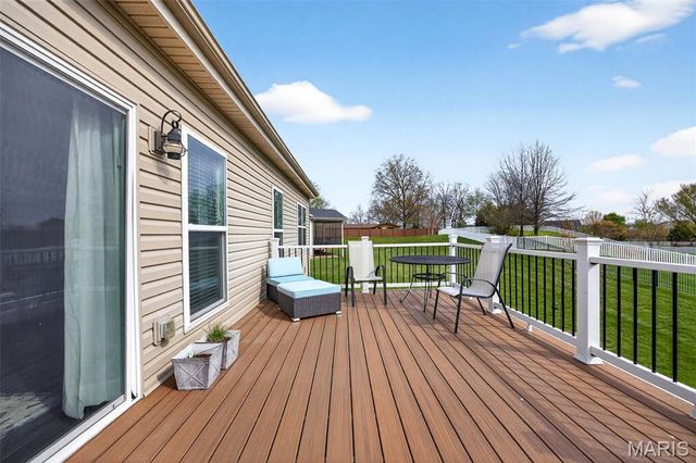 527 Columbia Downs, Lake St Louis, MO 63367