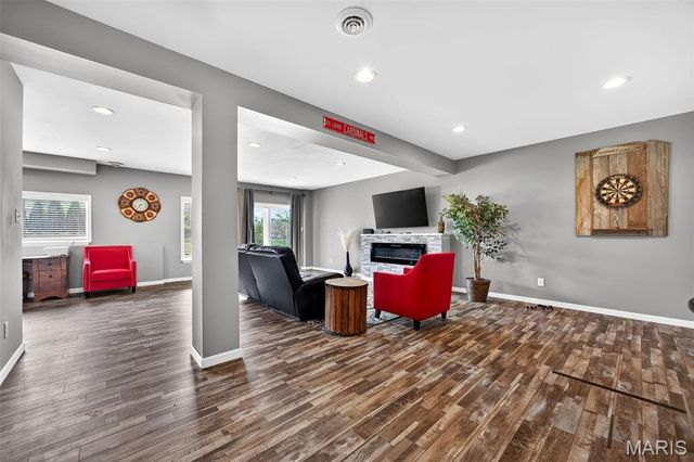 527 Columbia Downs, Lake St Louis, MO 63367