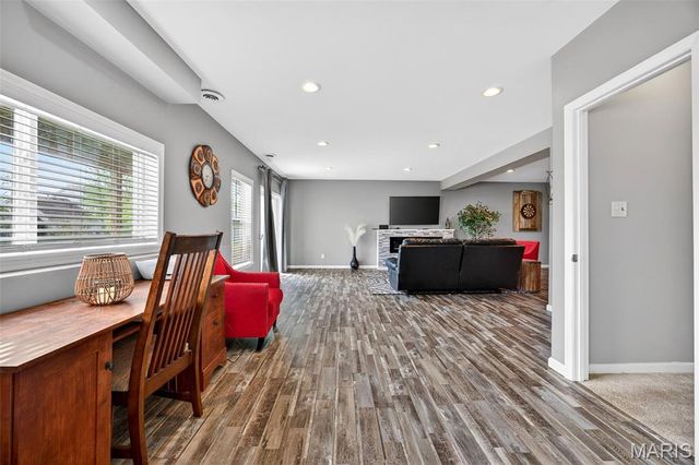 527 Columbia Downs, Lake St Louis, MO 63367