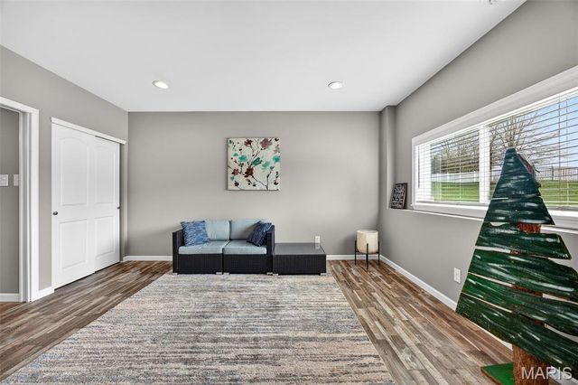 527 Columbia Downs, Lake St Louis, MO 63367