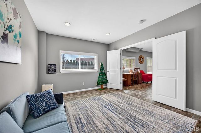 527 Columbia Downs, Lake St Louis, MO 63367