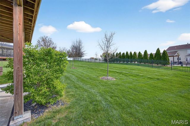 527 Columbia Downs, Lake St Louis, MO 63367