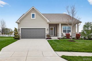 527 Columbia Downs, Lake St Louis, MO 63367