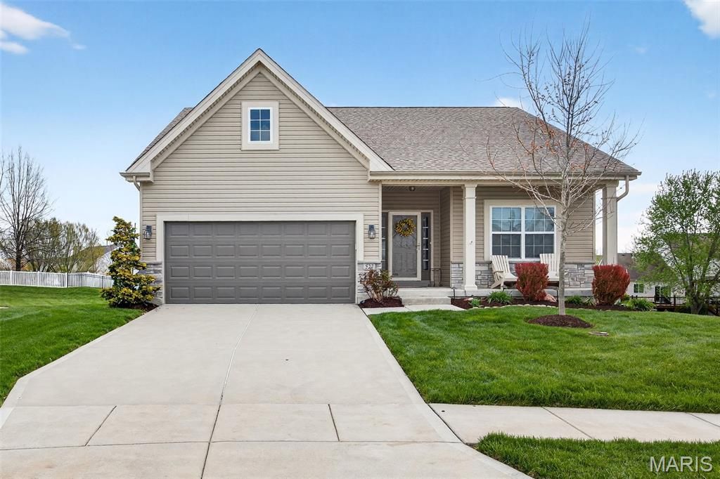 527 Columbia Downs, Lake St Louis, MO 63367