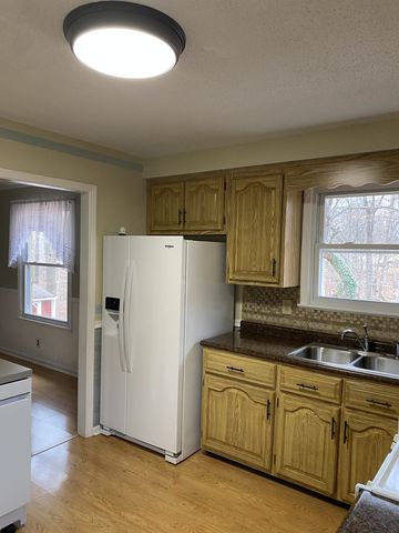 502 Bryan Rd, Clarksville, TN 37043