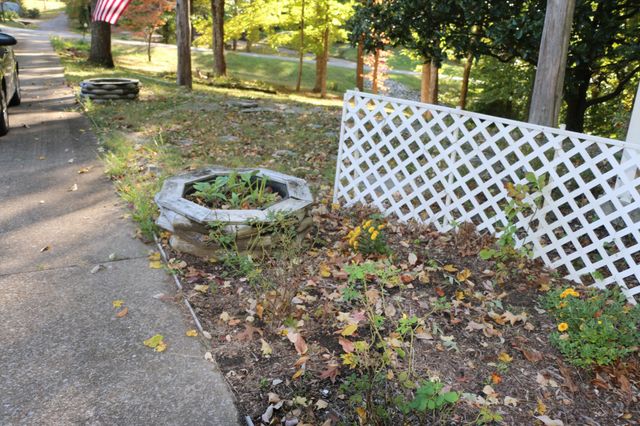 502 Bryan Rd, Clarksville, TN 37043