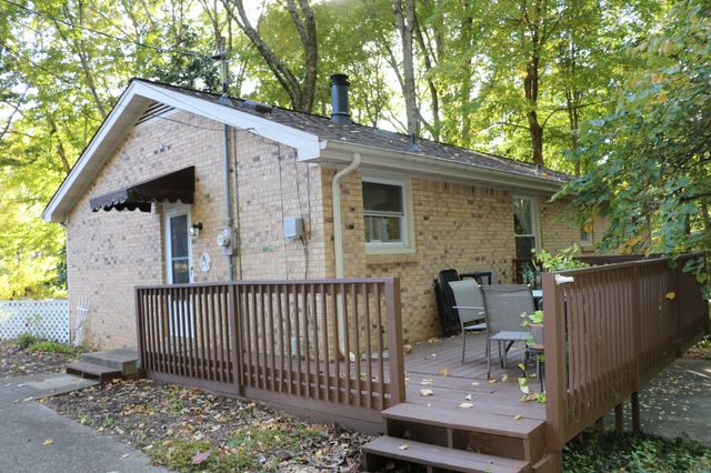 502 Bryan Rd, Clarksville, TN 37043