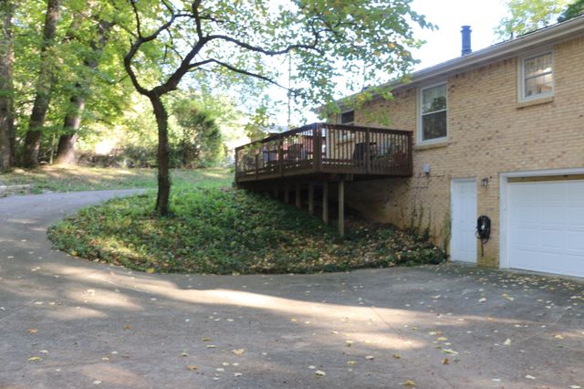 502 Bryan Rd, Clarksville, TN 37043