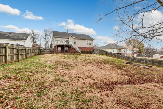 1663 Barrywood Cir, E, Clarksville, TN 37042
