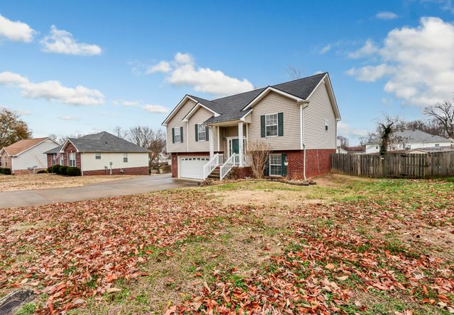 1663 Barrywood Cir, E, Clarksville, TN 37042