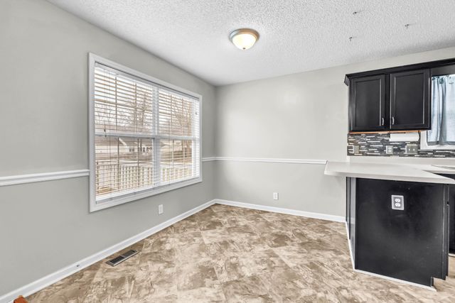 1663 Barrywood Cir, E, Clarksville, TN 37042