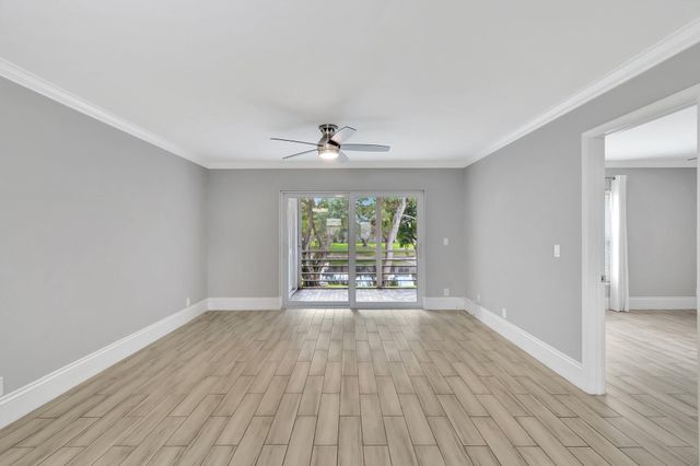 2900 Fiore Way 203, Delray Beach, FL 33445