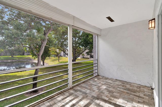 2900 Fiore Way 203, Delray Beach, FL 33445