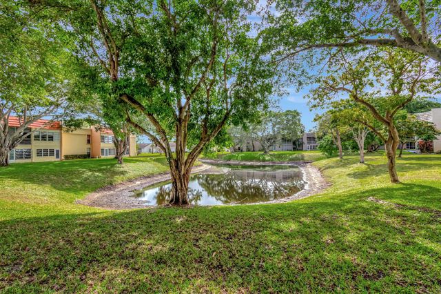 2900 Fiore Way 203, Delray Beach, FL 33445