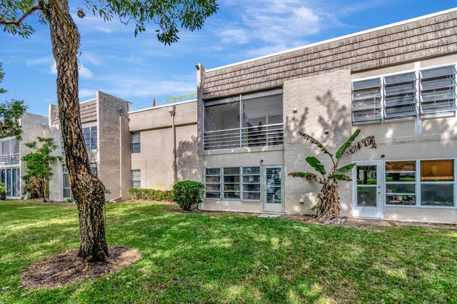 2900 Fiore Way 203, Delray Beach, FL 33445