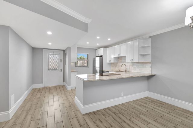 2900 Fiore Way 203, Delray Beach, FL 33445