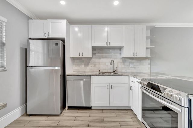 2900 Fiore Way 203, Delray Beach, FL 33445