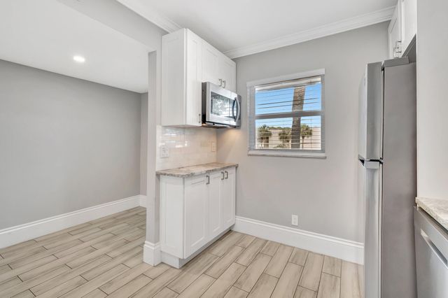 2900 Fiore Way 203, Delray Beach, FL 33445