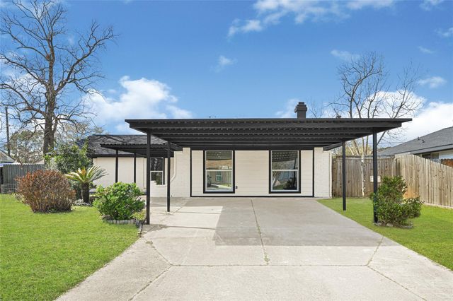 11923 Shady Meadow Street, Houston, TX 77039