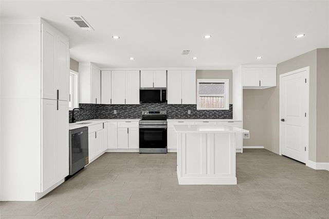 11923 Shady Meadow Street, Houston, TX 77039