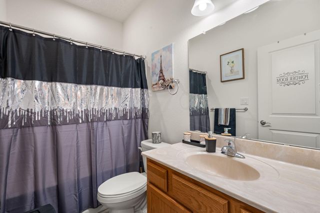 240 Rio Chama Circle SW, Los Lunas, NM 87031