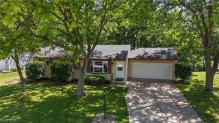 18765 Hearthstone Drive, Strongsville, OH 44136