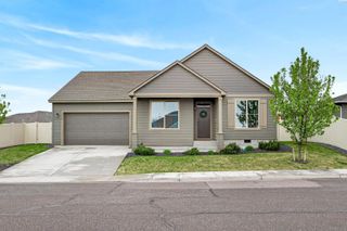 1545 W 32nd Ave, Kennewick, WA 99337