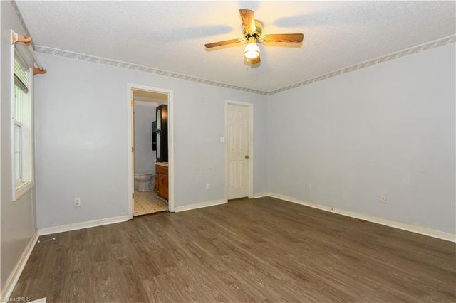3810 Crickett Lane, Winston-salem, NC 27105
