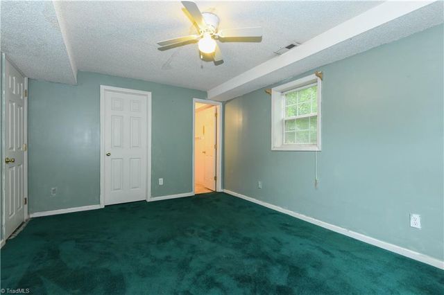 3810 Crickett Lane, Winston-salem, NC 27105