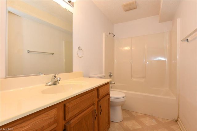 3810 Crickett Lane, Winston-salem, NC 27105