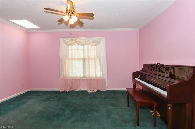3810 Crickett Lane, Winston-salem, NC 27105