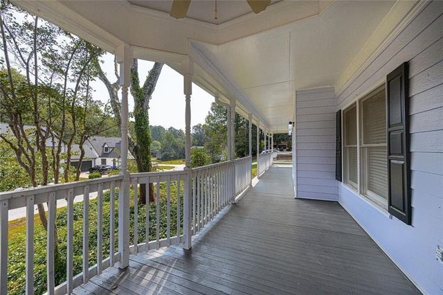 431 Thornbush Trace, Lawrenceville, GA 30046