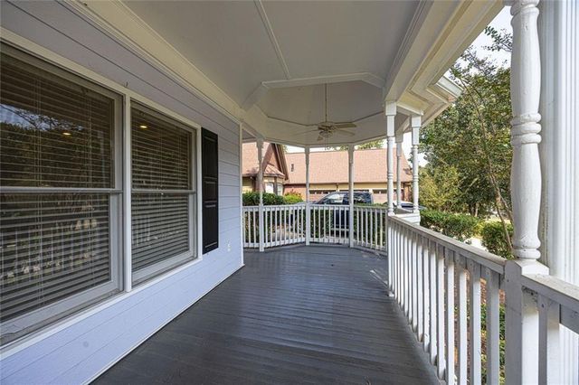 431 Thornbush Trace, Lawrenceville, GA 30046