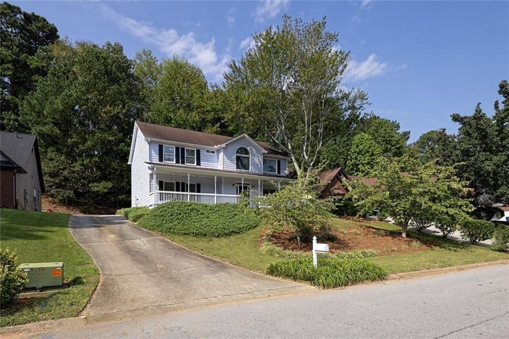 431 Thornbush Trace, Lawrenceville, GA 30046