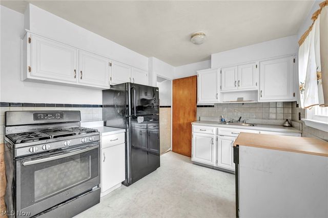 4157 W 157th Street, Cleveland, OH 44135