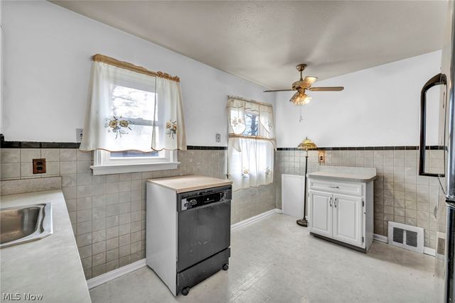 4157 W 157th Street, Cleveland, OH 44135