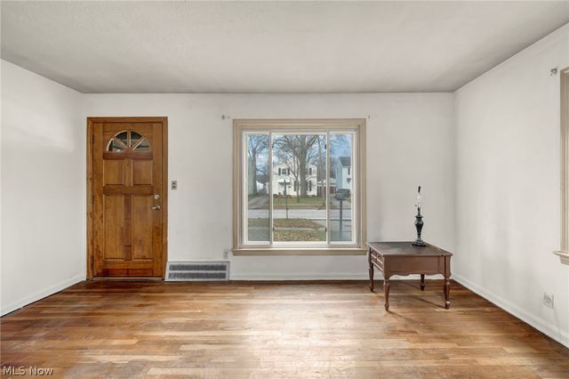 4157 W 157th Street, Cleveland, OH 44135