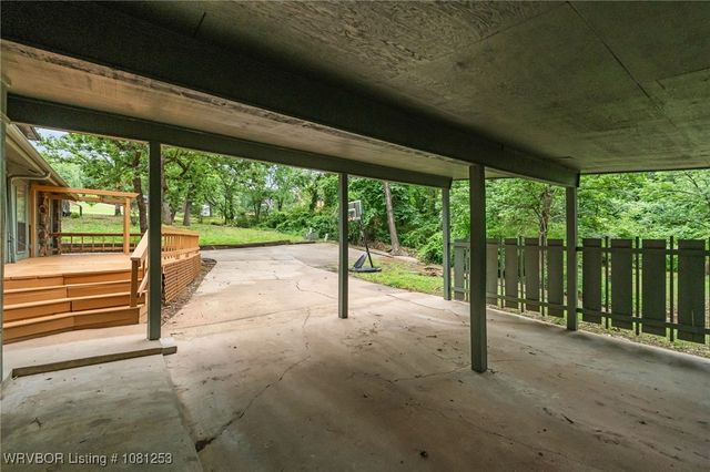1718 Prestwick Drive, Fort Smith, AR 72908
