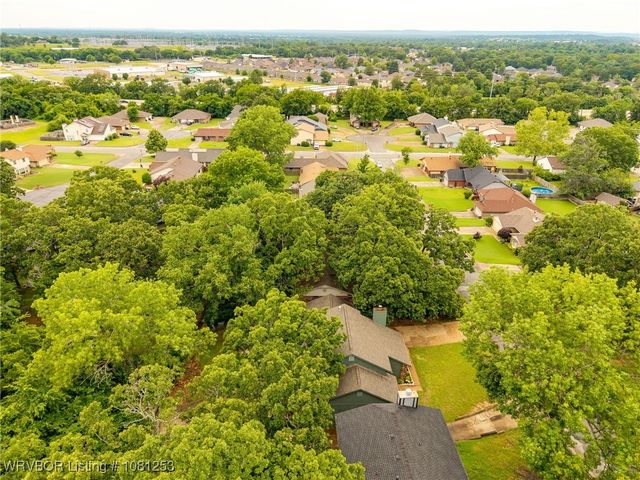 1718 Prestwick Drive, Fort Smith, AR 72908