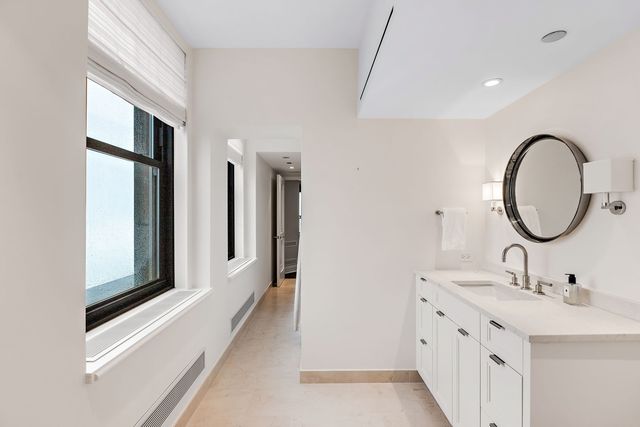 159 E Walton Place PH, Chicago, IL 60611