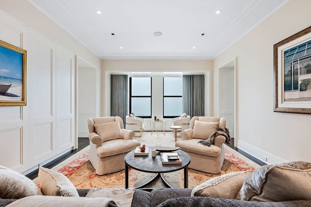 159 E Walton Place PH, Chicago, IL 60611