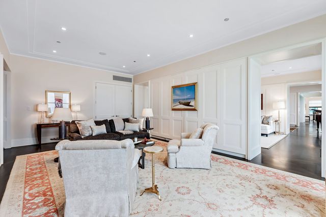 159 E Walton Place PH, Chicago, IL 60611