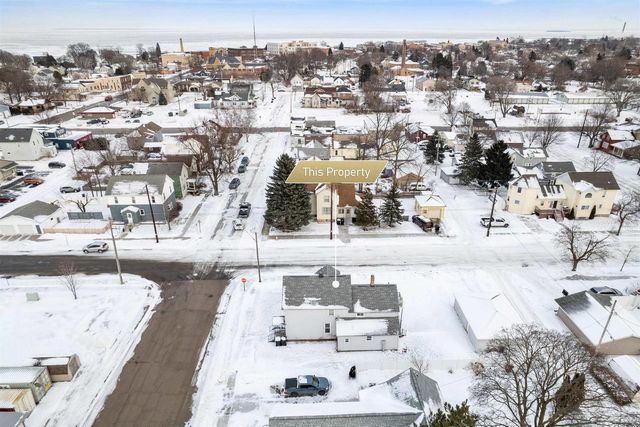 813 8TH STREET, Menominee, MI 49858