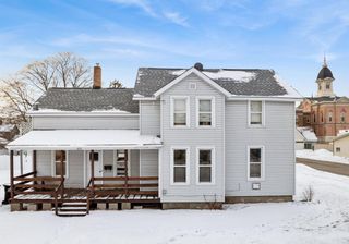 813 8TH STREET, Menominee, MI 49858