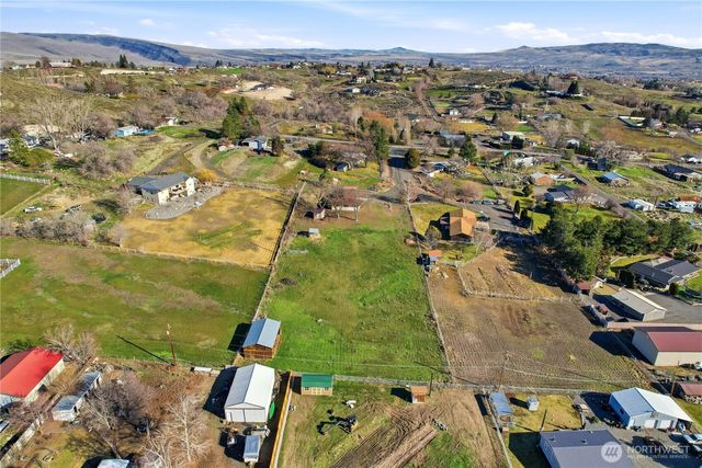 342 Sole Road, Selah, WA 98942