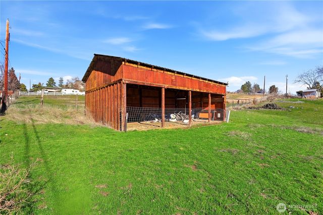 342 Sole Road, Selah, WA 98942