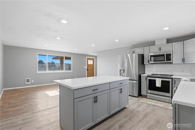 342 Sole Road, Selah, WA 98942