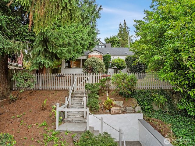 15 Fulton Street, Seattle, WA 98109